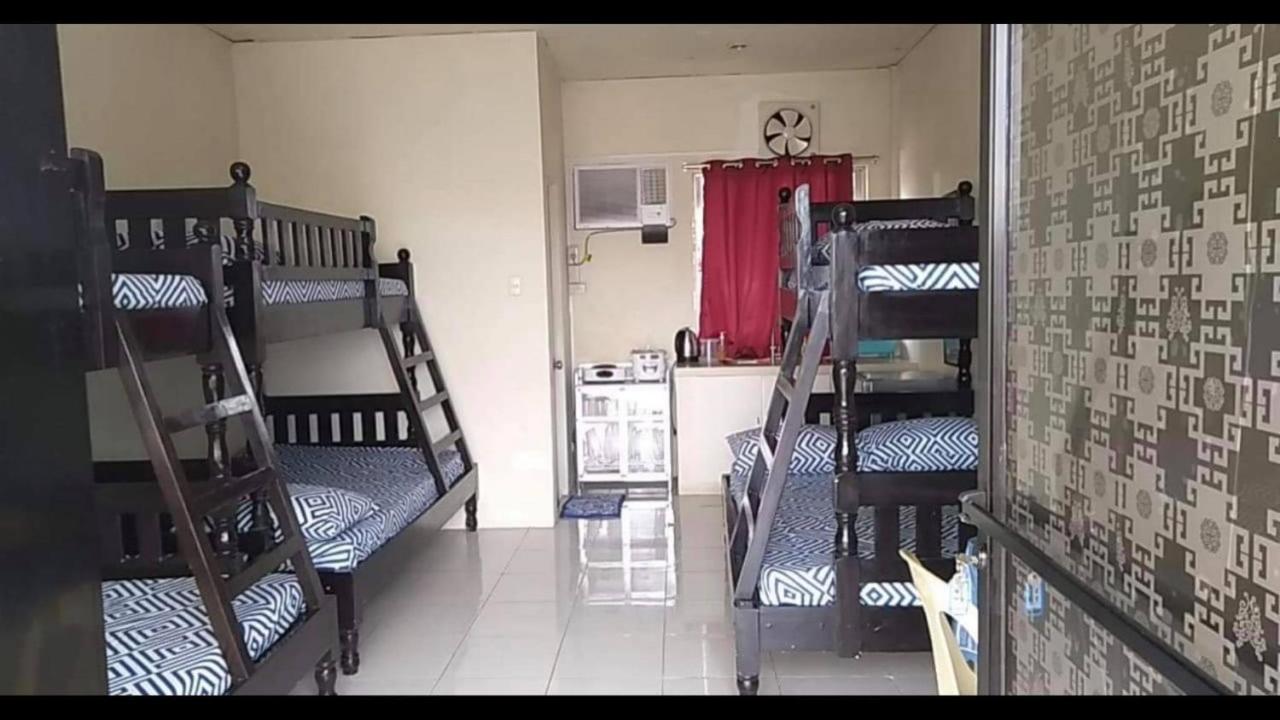 Rv3 Transient House Hotel อังเฮเลส ภายนอก รูปภาพ